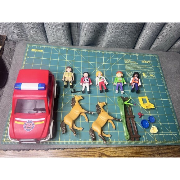 Playmobil Figures Fireman Soccer Ambulance Horses Chair Dishes Lot - Picture 13 of 13